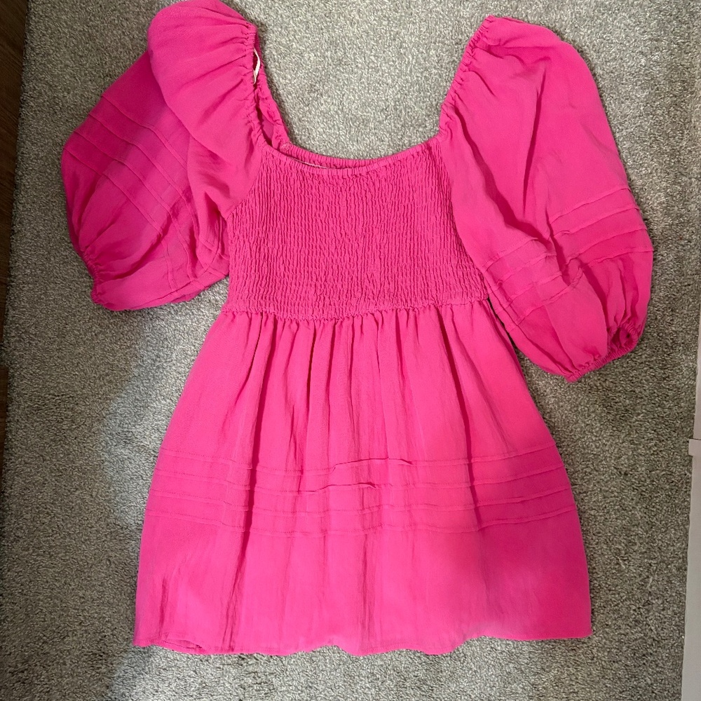 Pink puff sleeve dress